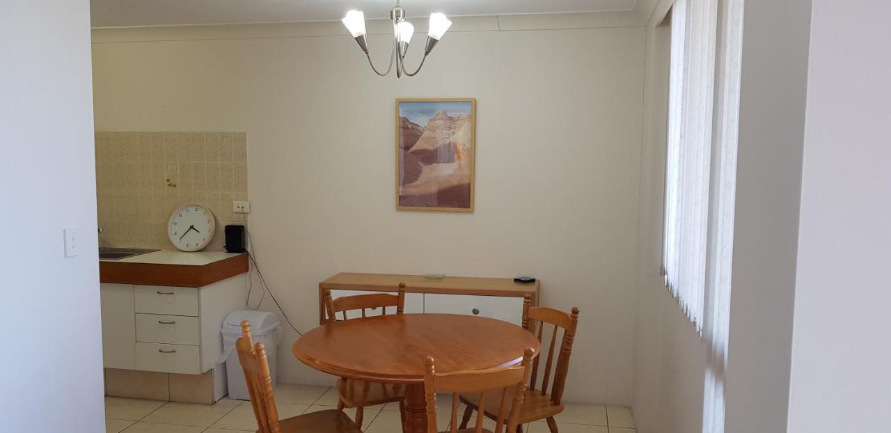 Monte Carlo Apartment Surfers Paradise Exterior photo