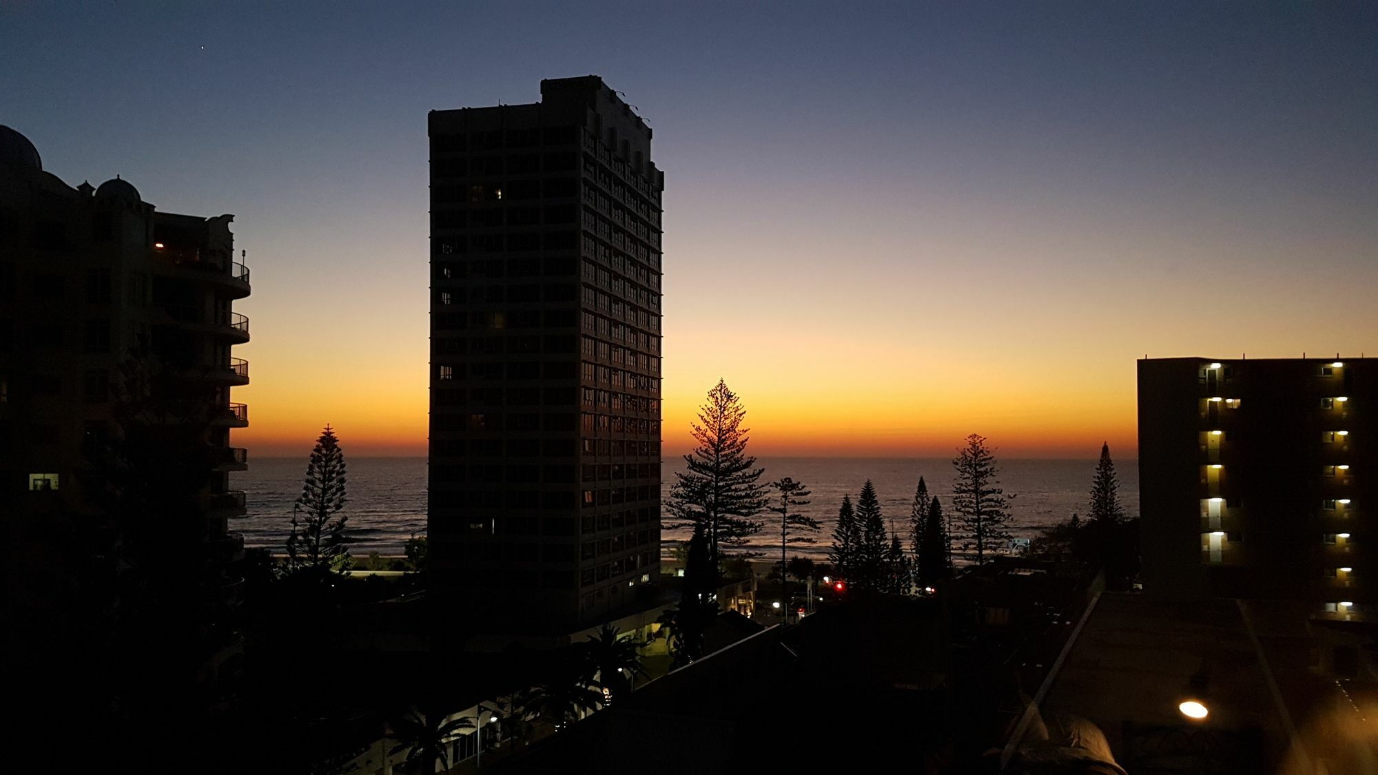 Monte Carlo Apartment Surfers Paradise Exterior photo